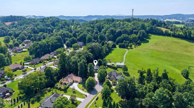 2389 Sawyers Pond Drive, Johnson City, TN 37604