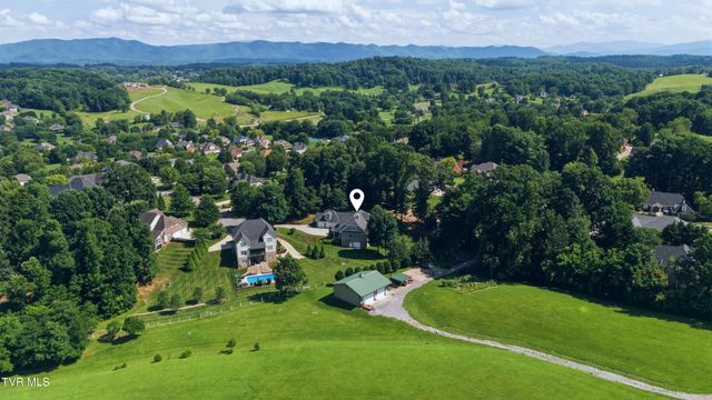 2389 Sawyers Pond Drive, Johnson City, TN 37604
