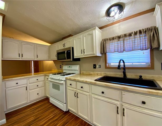 107 Francis Drive, Green Twp, PA 15043