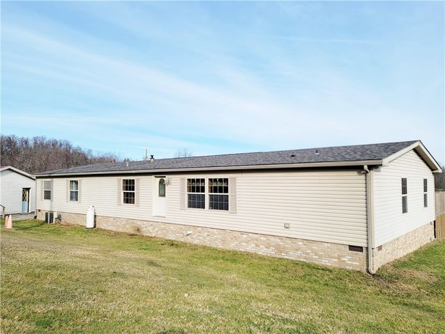 107 Francis Drive, Green Twp, PA 15043
