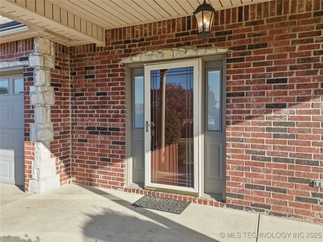 4225 Greentree Way 17A, Sand Springs, OK 74063