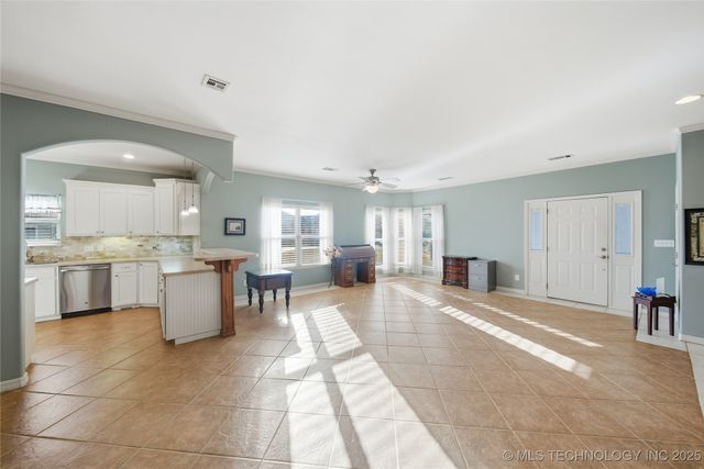 4225 Greentree Way 17A, Sand Springs, OK 74063