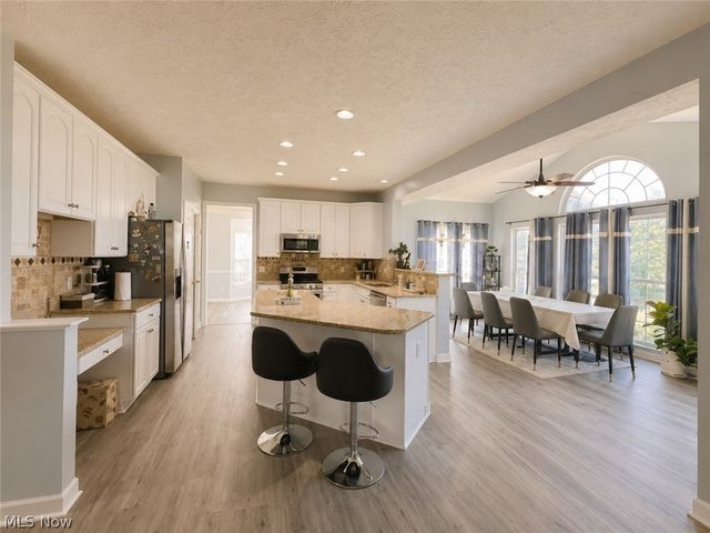 11609 Glen Abbey Drive, North Royalton, OH 44133
