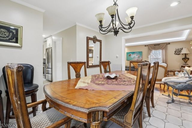 822 Pompton Ave 2, Cedar Grove Twp., NJ 07009