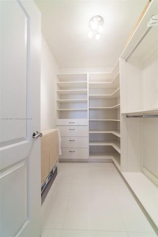 2500 Parkview Drive 1117, Hallandale Beach, FL 33009