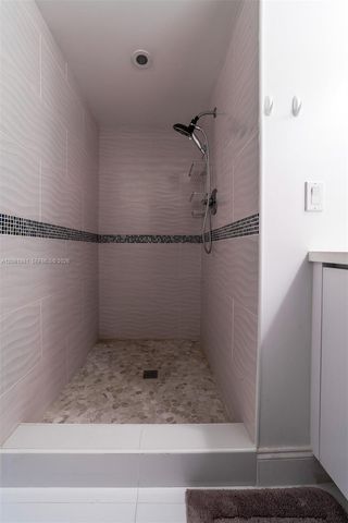 2500 Parkview Drive 1117, Hallandale Beach, FL 33009