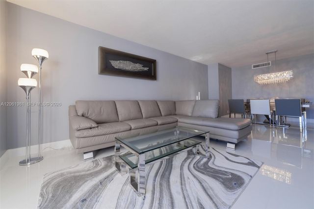 2500 Parkview Drive 1117, Hallandale Beach, FL 33009