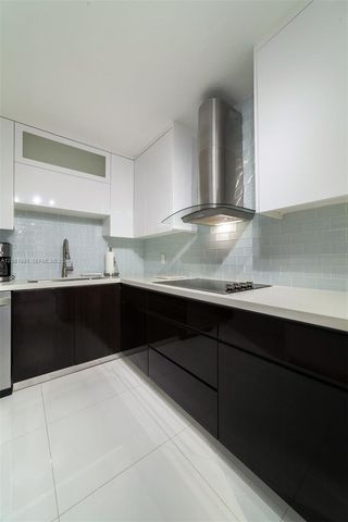 2500 Parkview Drive 1117, Hallandale Beach, FL 33009
