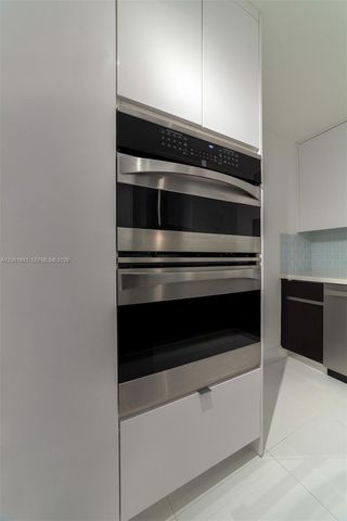2500 Parkview Drive 1117, Hallandale Beach, FL 33009