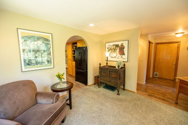 1355 Summit Loop, Grants Pass, OR 97527
