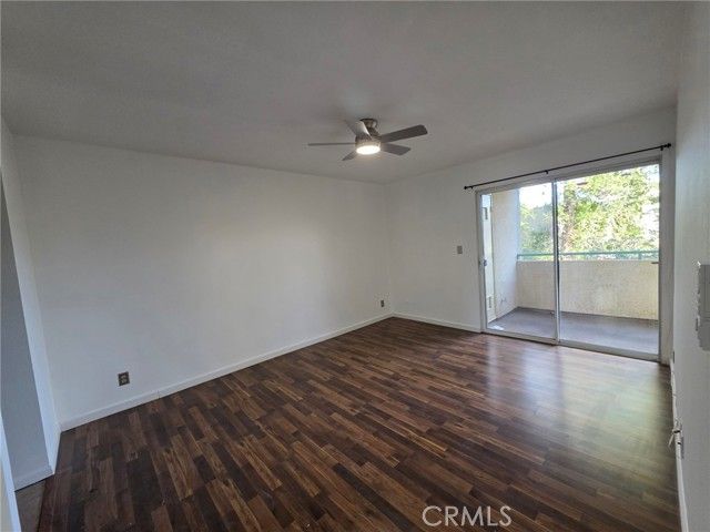 7800 Topanga Canyon 303, Canoga Park (los Angeles), CA 91304