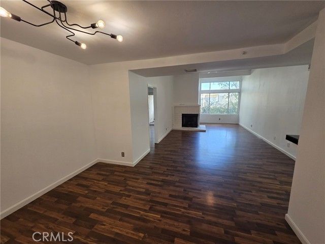 7800 Topanga Canyon 303, Canoga Park (los Angeles), CA 91304