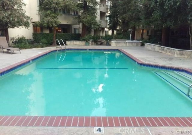 7800 Topanga Canyon 303, Canoga Park (los Angeles), CA 91304