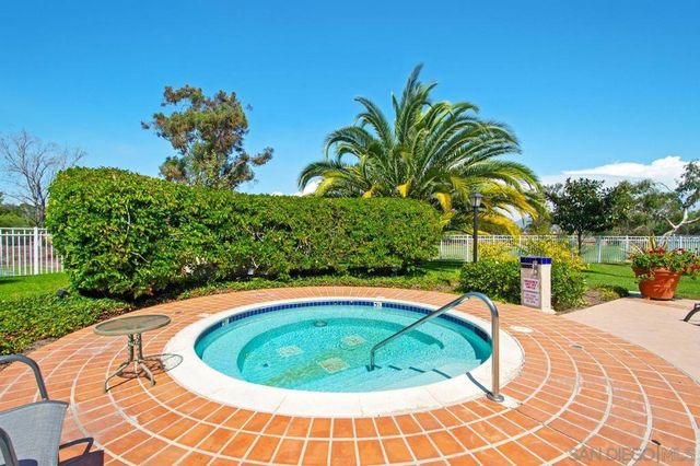 12102 Royal Birkdale A, San Diego, CA 92128