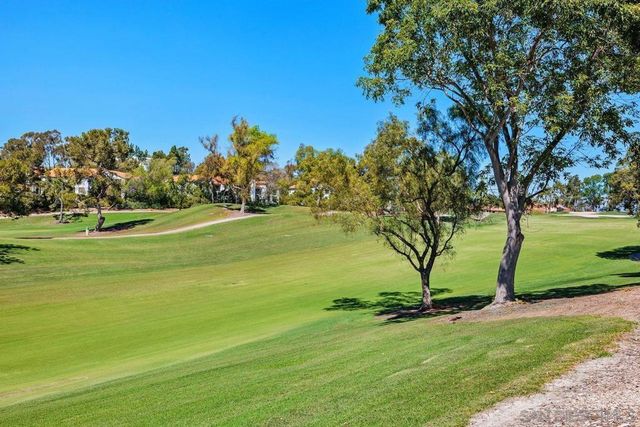 12102 Royal Birkdale A, San Diego, CA 92128