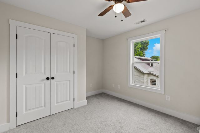 2236 Old Washington Rd, Cedar Hill, TN 37032
