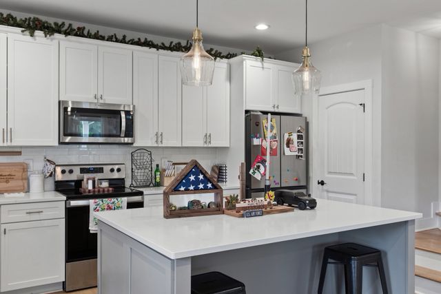 2236 Old Washington Rd, Cedar Hill, TN 37032