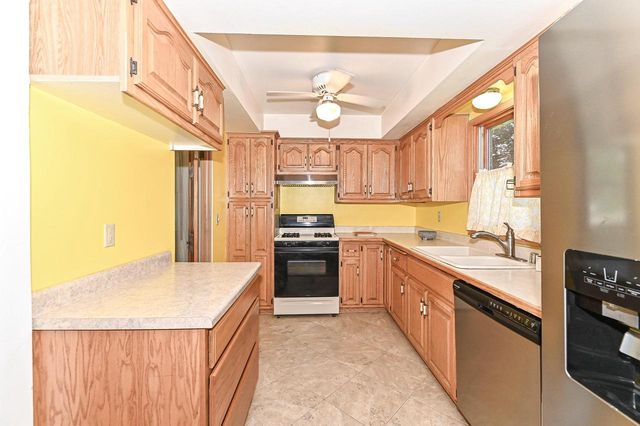 8732 W Burdick AVENUE, Milwaukee, WI 53227