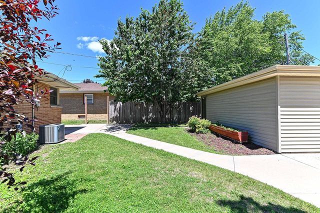 8732 W Burdick AVENUE, Milwaukee, WI 53227