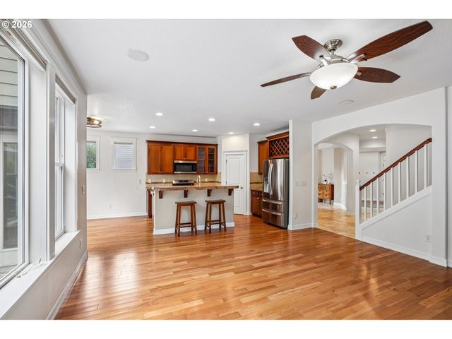 928 Ne 34TH Ave, Camas, WA 98607