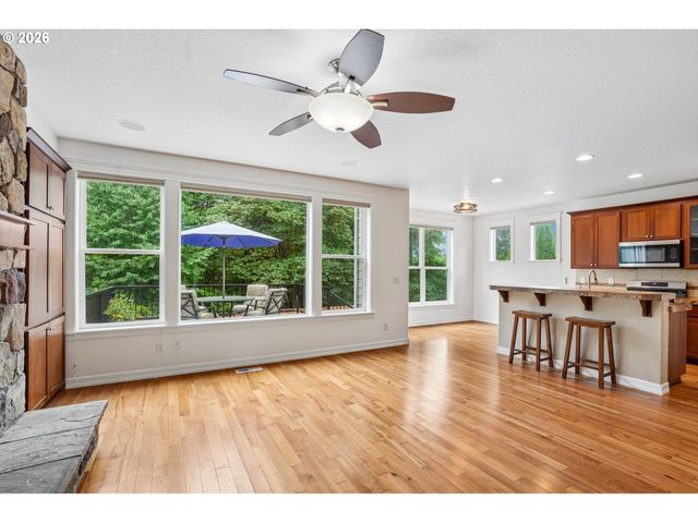 928 Ne 34TH Ave, Camas, WA 98607