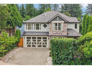 928 Ne 34TH Ave, Camas, WA 98607