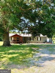 1845 Old Stagecoach Road, Carnesville, GA 30521