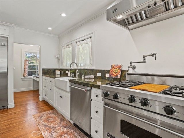 10404 Margate Street, North Hollywood (los Angeles), CA 91601