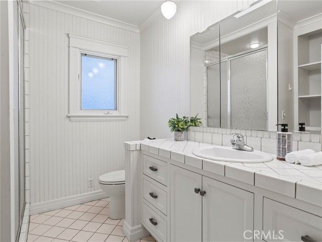 10404 Margate Street, North Hollywood (los Angeles), CA 91601