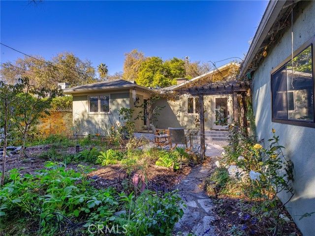 10404 Margate Street, North Hollywood (los Angeles), CA 91601