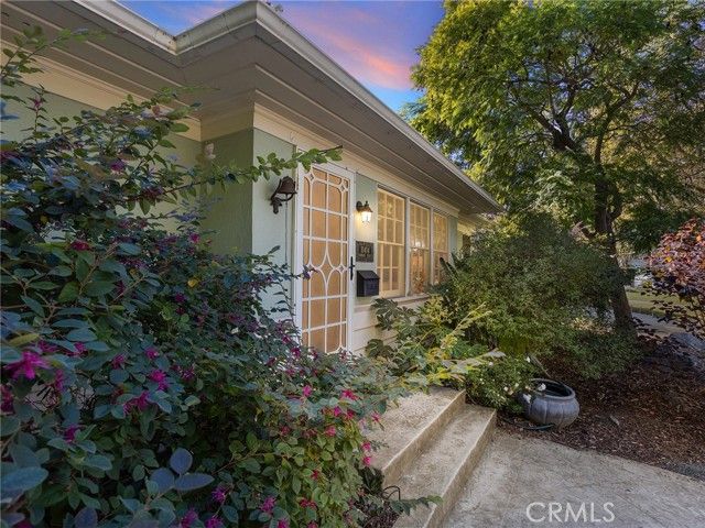 10404 Margate Street, North Hollywood (los Angeles), CA 91601