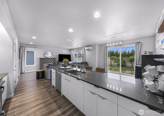 983 Sunseeker Lane, Bellingham, WA 98226