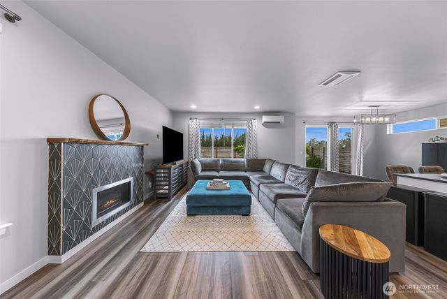 983 Sunseeker Lane, Bellingham, WA 98226