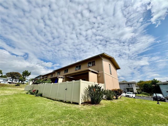 98-889 Kaonohi Street 76, Aiea, HI 96701
