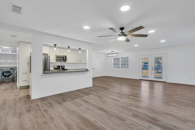 1707 Torch Drive, Arlington, TX 76015