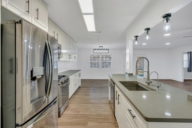 1707 Torch Drive, Arlington, TX 76015