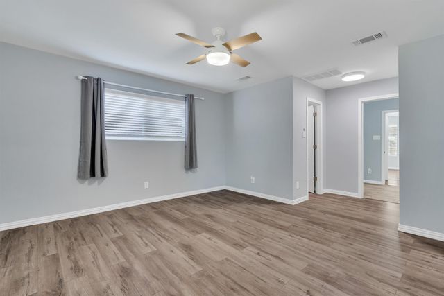 1707 Torch Drive, Arlington, TX 76015