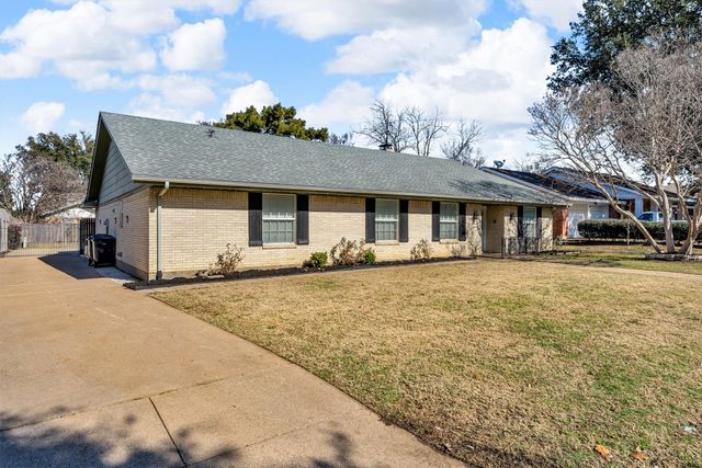 1707 Torch Drive, Arlington, TX 76015