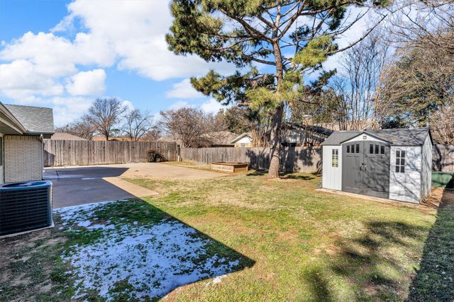 1707 Torch Drive, Arlington, TX 76015