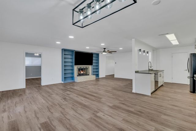 1707 Torch Drive, Arlington, TX 76015