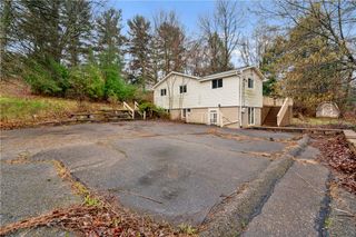 134 Becks Run Rd, Moon/crescent Twp, PA 15108