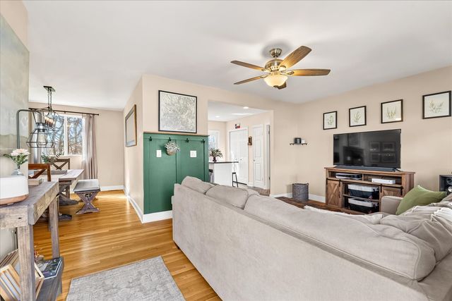 3125 Lake Park Dr, Nashville, TN 37211