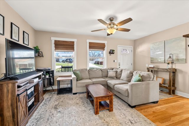 3125 Lake Park Dr, Nashville, TN 37211