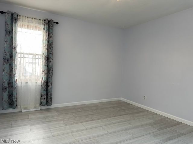 1011 Parkleigh Drive, Parma, OH 44134