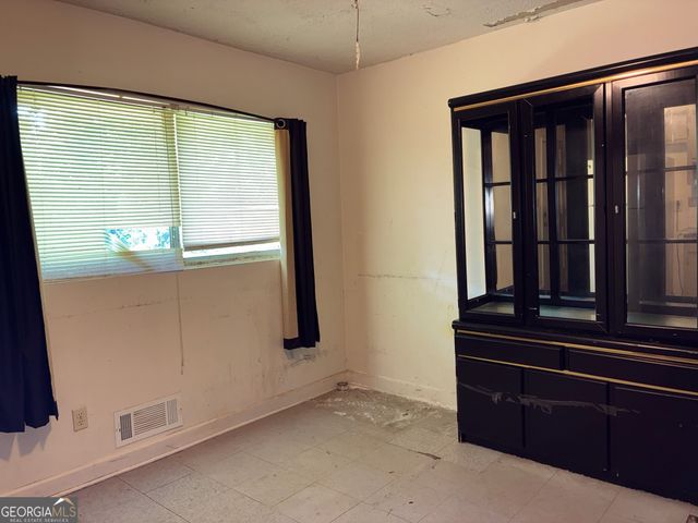 8293 Marlborough Drive, Jonesboro, GA 30238