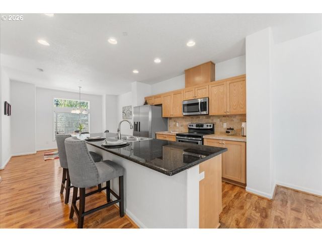 28538 Sw DUNDEE Ln, Wilsonville, OR 97070
