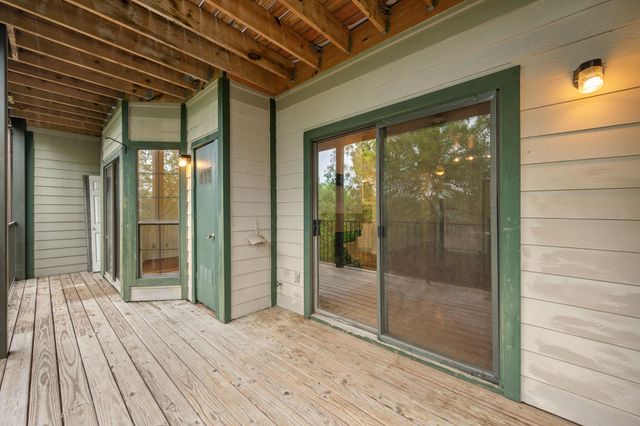 1741 Spyglass DR 1-127, Austin, TX 78746