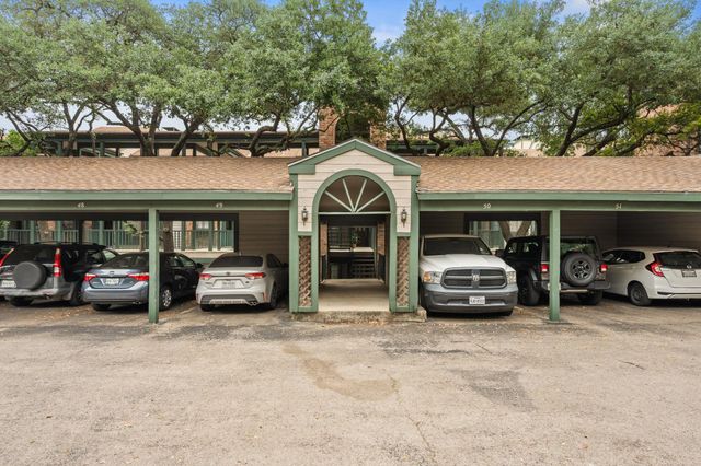 1741 Spyglass DR 1-127, Austin, TX 78746