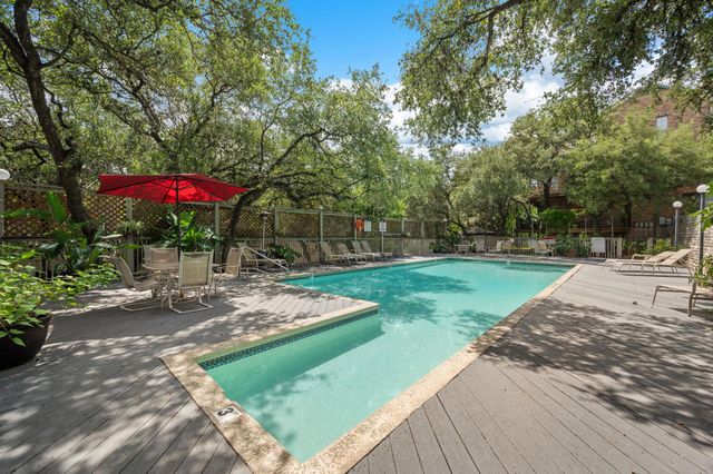 1741 Spyglass DR 1-127, Austin, TX 78746
