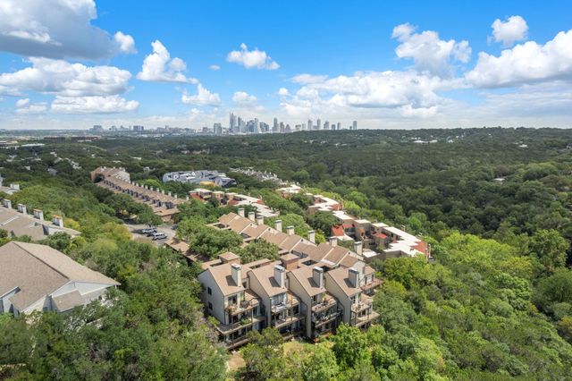 1741 Spyglass DR 1-127, Austin, TX 78746